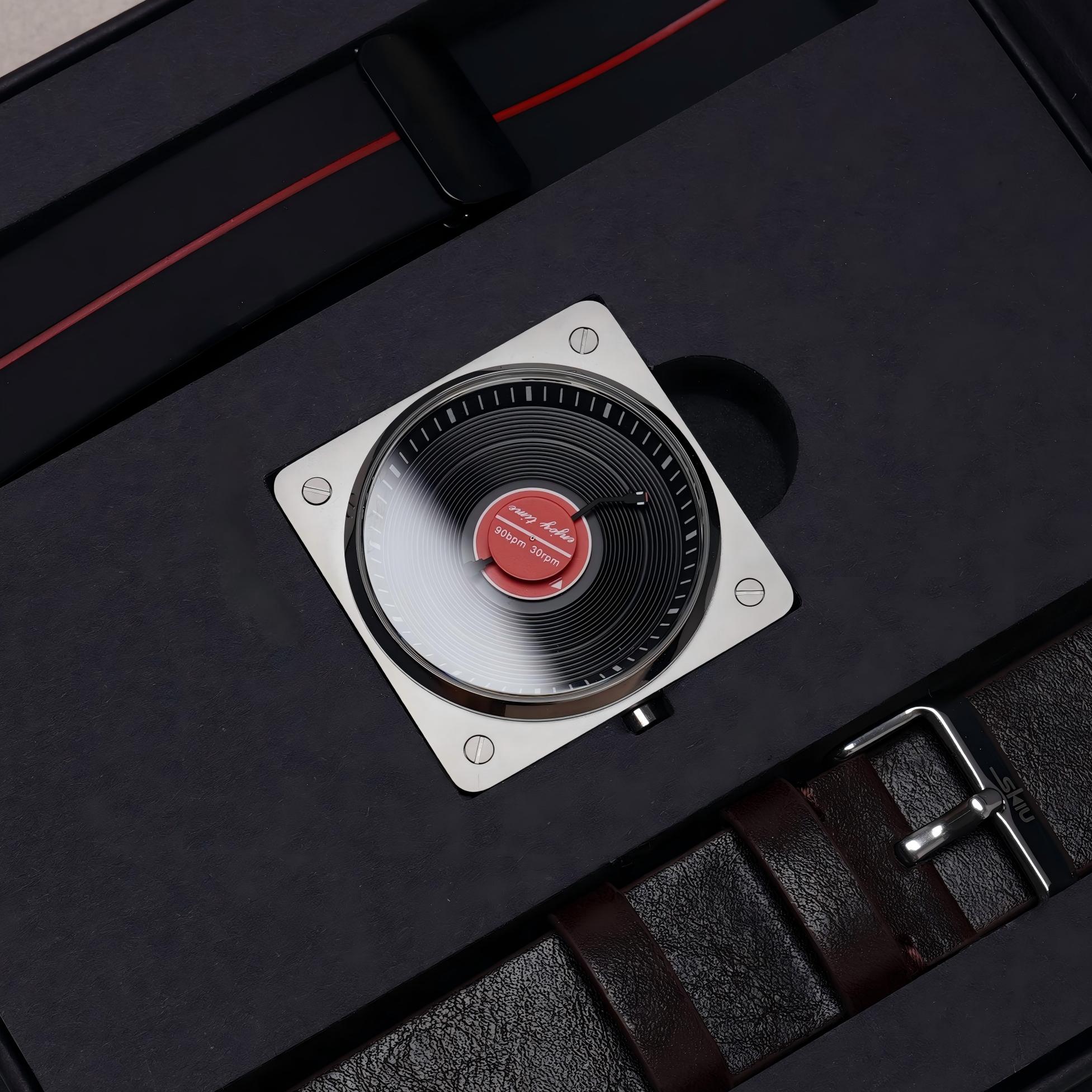 SKU Vinyl Record Quartz Men's  - đánh giá và giá Luxury Watch Maker